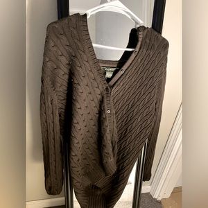 Grunge textured brown sweater. Good condition. Worn twice. No stains.